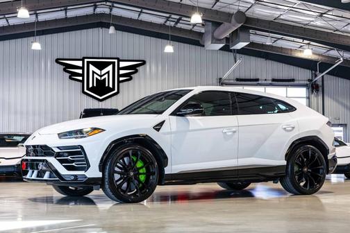 2021 Lamborghini Urus Graphite Capsule