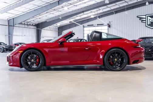 2017 Porsche 911 4 GTS