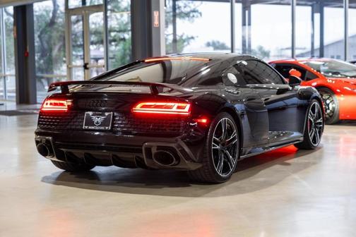 2022 Audi R8 5.2 V10 performance
