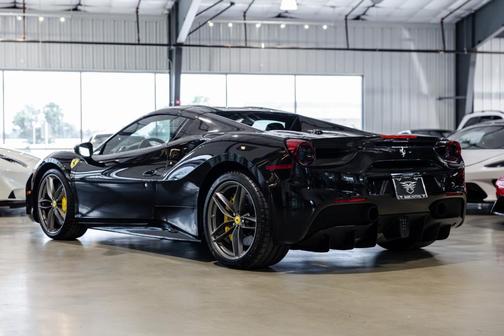 Nero Daytona Metallic 2018 Ferrari 488 Spider Base