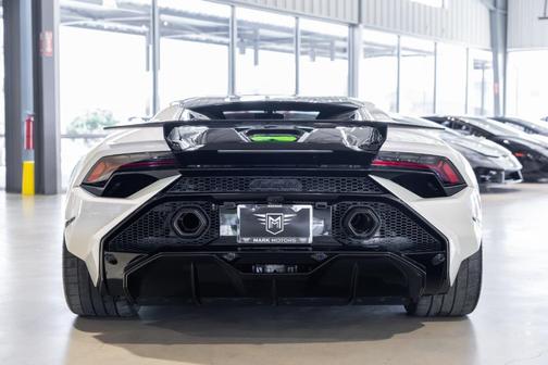 2024 Lamborghini Huracan Tecnica Base