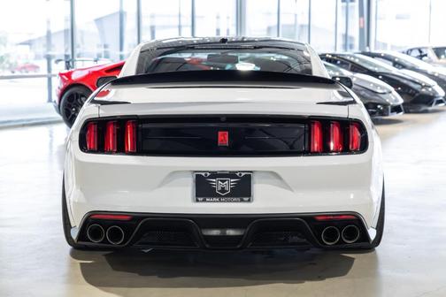 2019 Ford Shelby GT350 Base