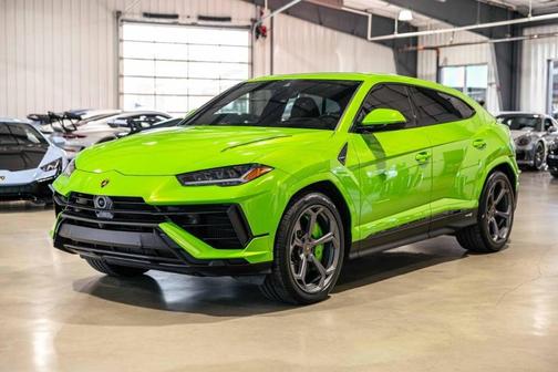 2023 Lamborghini Urus S