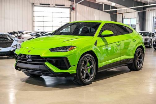 2023 Lamborghini Urus S