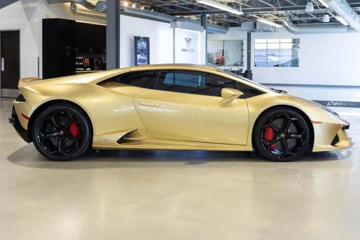2020 Lamborghini Huracan EVO Base