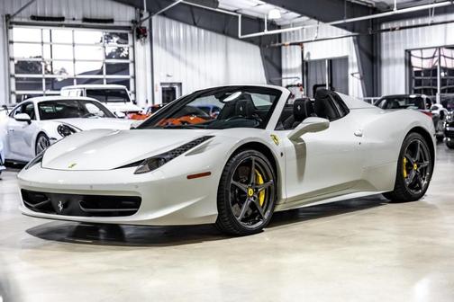 2015 Ferrari 458 Spider Base
