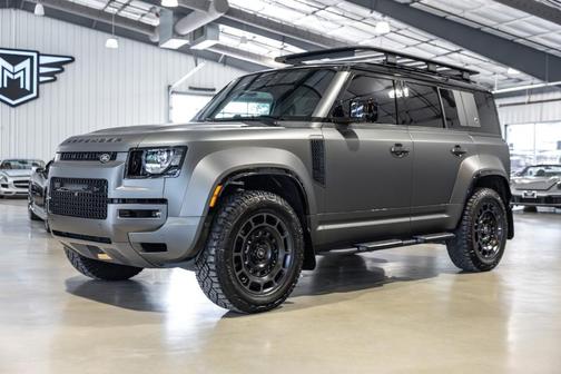 Faroe Green 2025 Land Rover Defender OCTA EDITION ONE