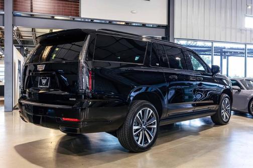 2025 Cadillac Escalade ESV Sport