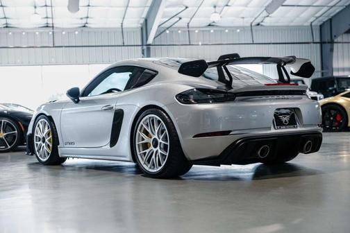 2024 Porsche 718 Cayman GT4 RS