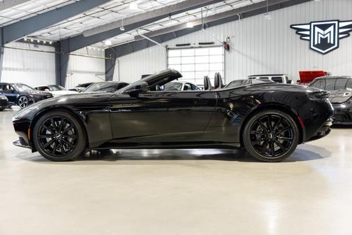 Onyx Black 2021 Aston Martin DB11 Shadow Edition