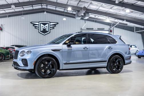 Fountain Blue 2022 Bentley Bentayga S SUV
