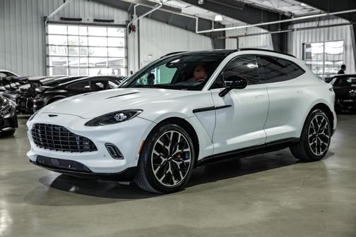 2022 Aston Martin DBX Base