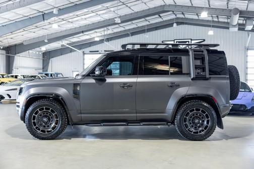2025 Land Rover Defender OCTA EDITION ONE-FULL STEALTH PPF-FACTORY ROOF RAC