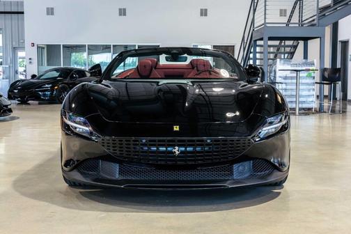 2025 Ferrari Roma Spider Base