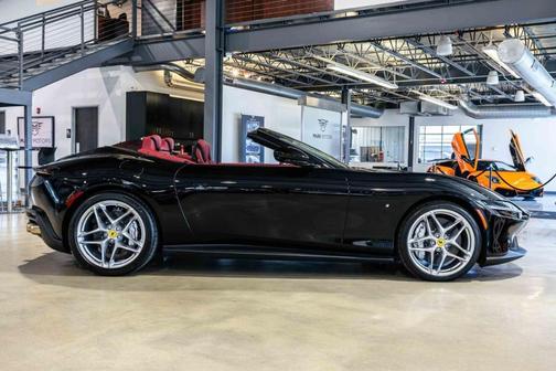 2025 Ferrari Roma Spider Base