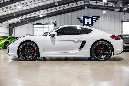 2016 Porsche Cayman Base (M6)