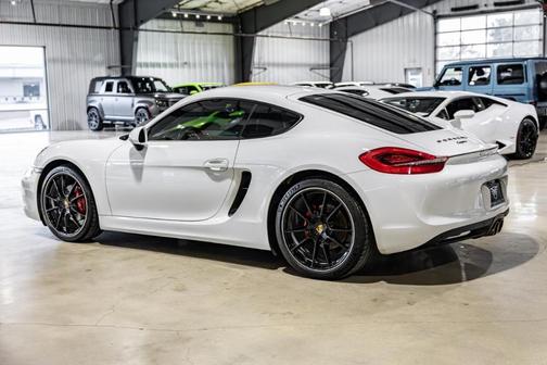 2016 Porsche Cayman Base (M6)