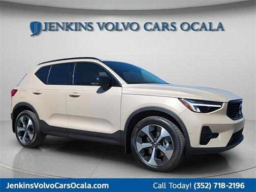 2026 Volvo XC40 B5 Plus