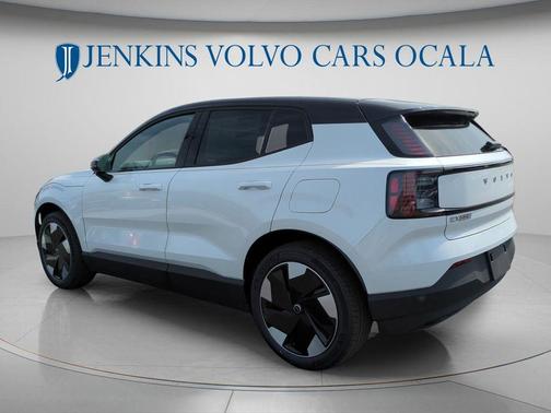 Crystal White 2026 Volvo EX30 SINGLE MOTOR PLUS