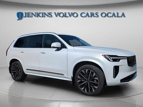 Crystal White Pearl 2026 Volvo XC90 B6 Ultra 7-Seater