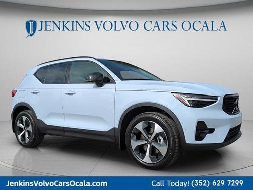 Cloud 9 White 2026 Volvo XC40 B5 Plus