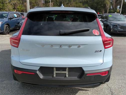 2026 Volvo XC40 B5 Plus