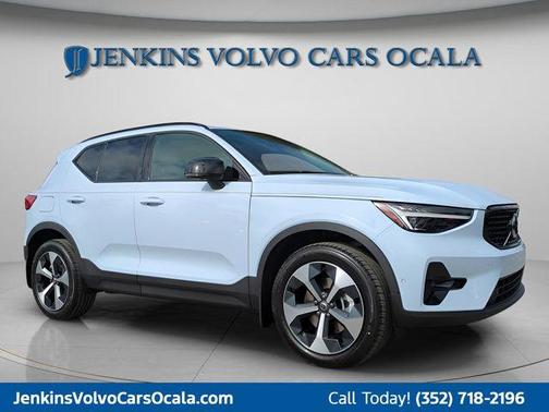 2026 Volvo XC40 B5 Plus