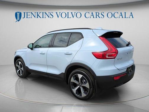 Cloud 9 White 2026 Volvo XC40 B5 Plus