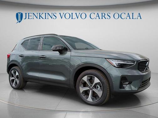 Forest Green 2026 Volvo XC40 B5 Plus