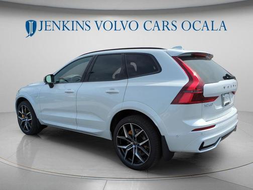 Crystal White 2026 Volvo XC60 Plug-In Hybrid T8 Polestar Engineered