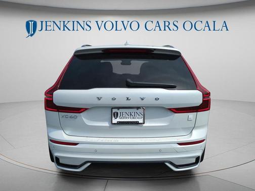 Crystal White 2026 Volvo XC60 Plug-In Hybrid T8 Polestar Engineered