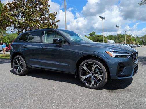 2025 Volvo XC60 Plug-In Hybrid T8 Ultra