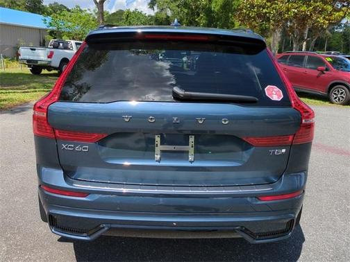 2025 Volvo XC60 Plug-In Hybrid T8 Ultra