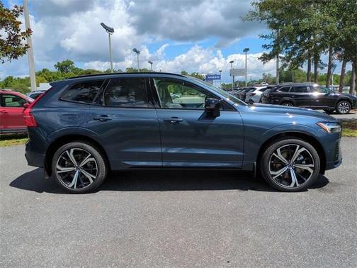 2025 Volvo XC60 Plug-In Hybrid T8 Ultra