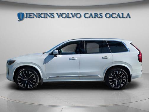 Crystal White Pearl 2026 Volvo XC90 B6 Plus 7-Seater