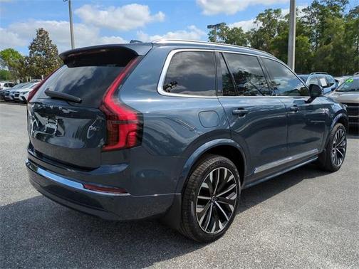 2025 Volvo XC90 B6 Plus 6-Seater