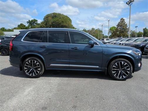 2025 Volvo XC90 B6 Plus 6-Seater