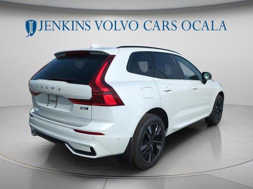 Crystal White 2026 Volvo XC60 B5 Plus