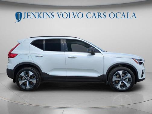 Crystal White 2026 Volvo XC40 B5 Plus