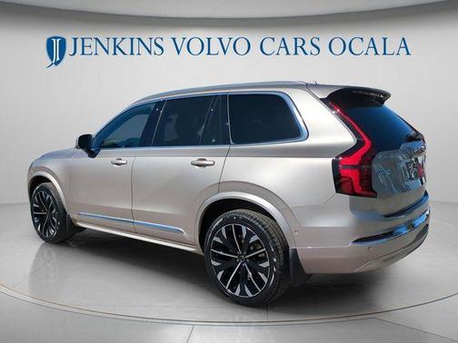 Bright 2026 Volvo XC90 B6 Plus 7-Seater