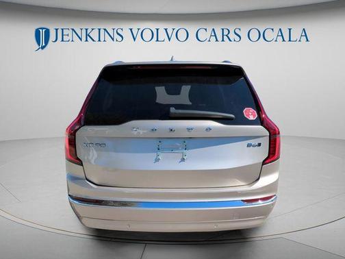 Bright 2026 Volvo XC90 B6 Plus 7-Seater