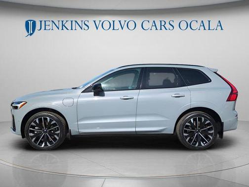 Gray Metallic 2026 Volvo XC60 Plug-In Hybrid T8 Ultra