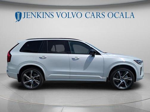 Crystal White Pearl 2026 Volvo XC90 B6 Ultra Dark Theme 7-Seater