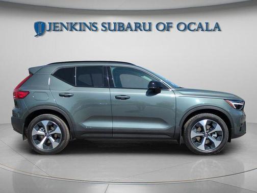 2026 Volvo XC40 B5 Plus