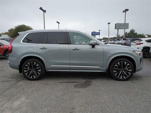 2026 Volvo XC90 B6 Plus 7-Seater