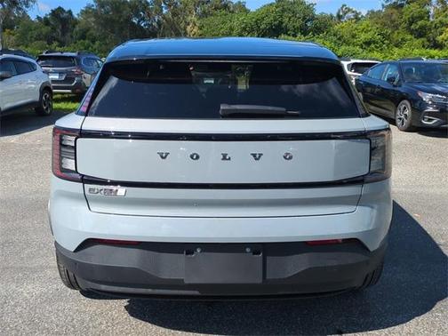 2025 Volvo EX30 Twin Motor Plus