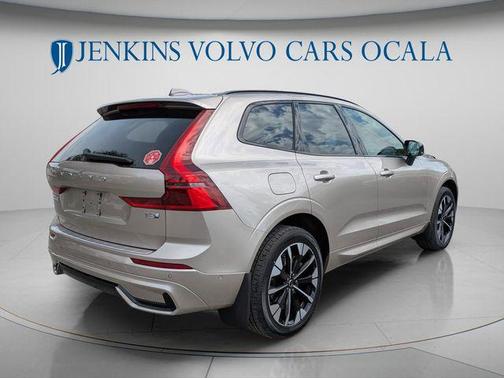 Bright 2026 Volvo XC60 Plug-In Hybrid T8 Plus