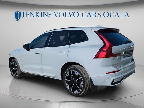 Gray Metallic 2026 Volvo XC60 B5 Plus