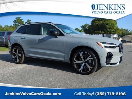 2025 Volvo XC60 Plug-In Hybrid T8 Ultra