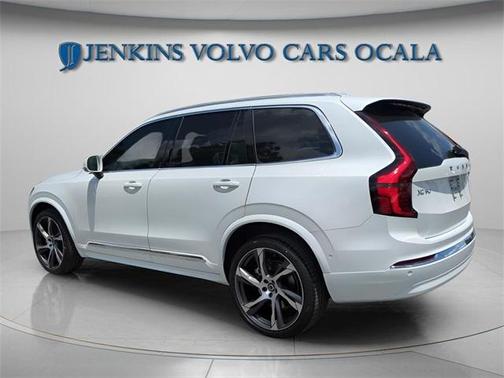 2025 Volvo XC90 B6 Ultra